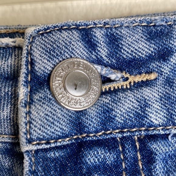 Vervet by Flying Monkey begin again distressed rigid mom jean Sz 32 - Picture 6 of 11